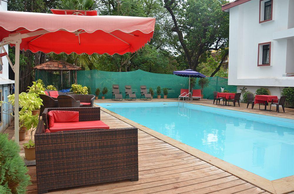 Hotel Sunkissed Plaza Calangute Esterno foto