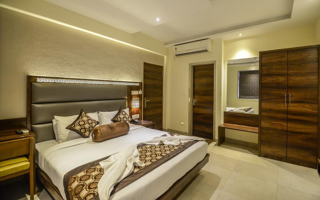 Hotel Sunkissed Plaza Calangute Esterno foto
