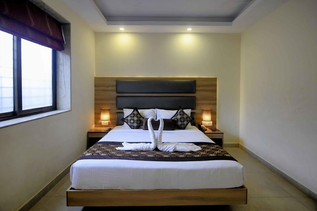 Hotel Sunkissed Plaza Calangute Esterno foto