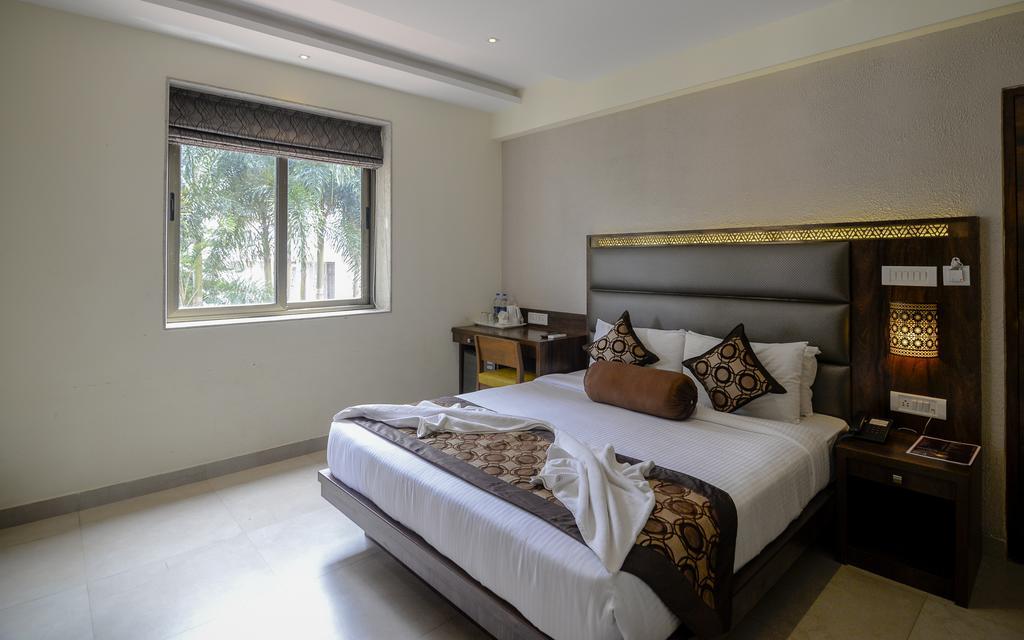 Hotel Sunkissed Plaza Calangute Esterno foto