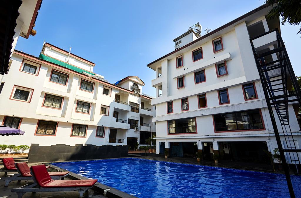 Hotel Sunkissed Plaza Calangute Esterno foto