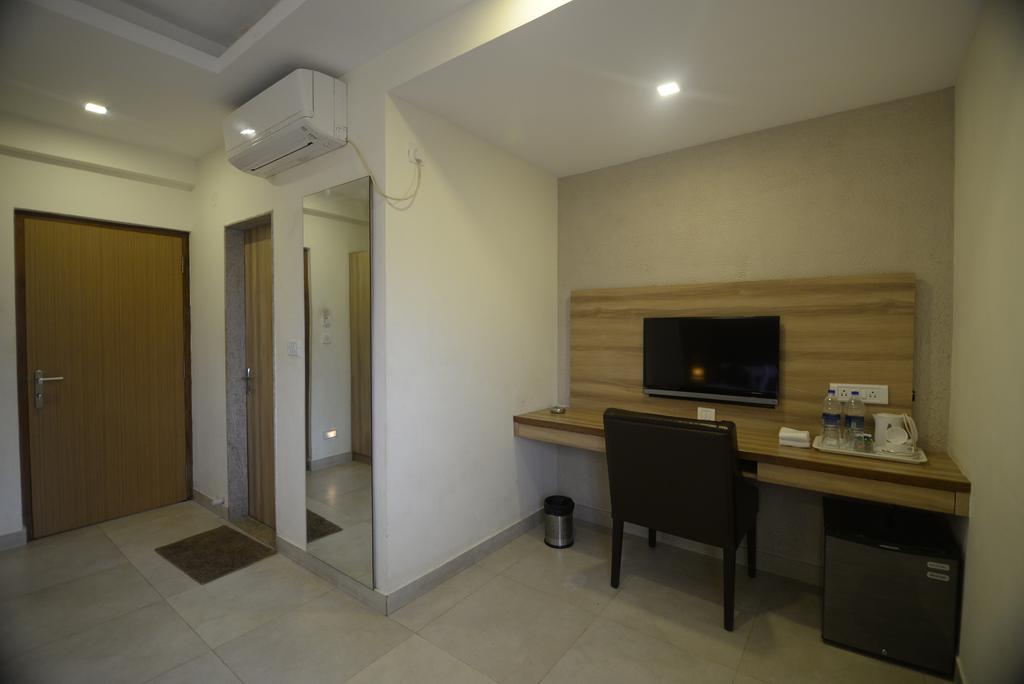 Hotel Sunkissed Plaza Calangute Esterno foto