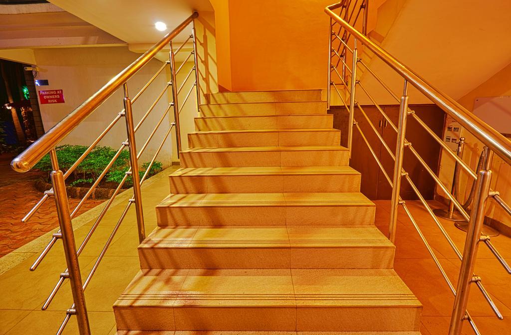 Hotel Sunkissed Plaza Calangute Esterno foto