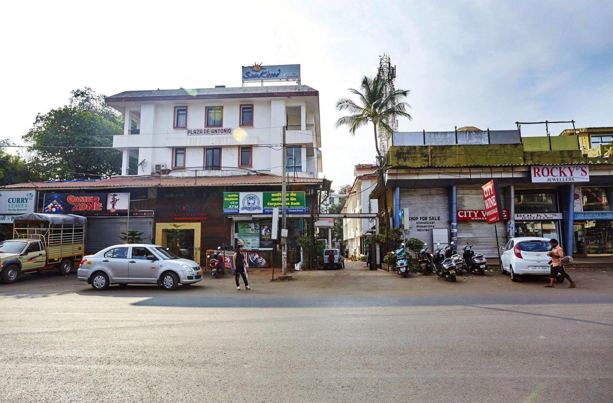 Hotel Sunkissed Plaza Calangute Esterno foto