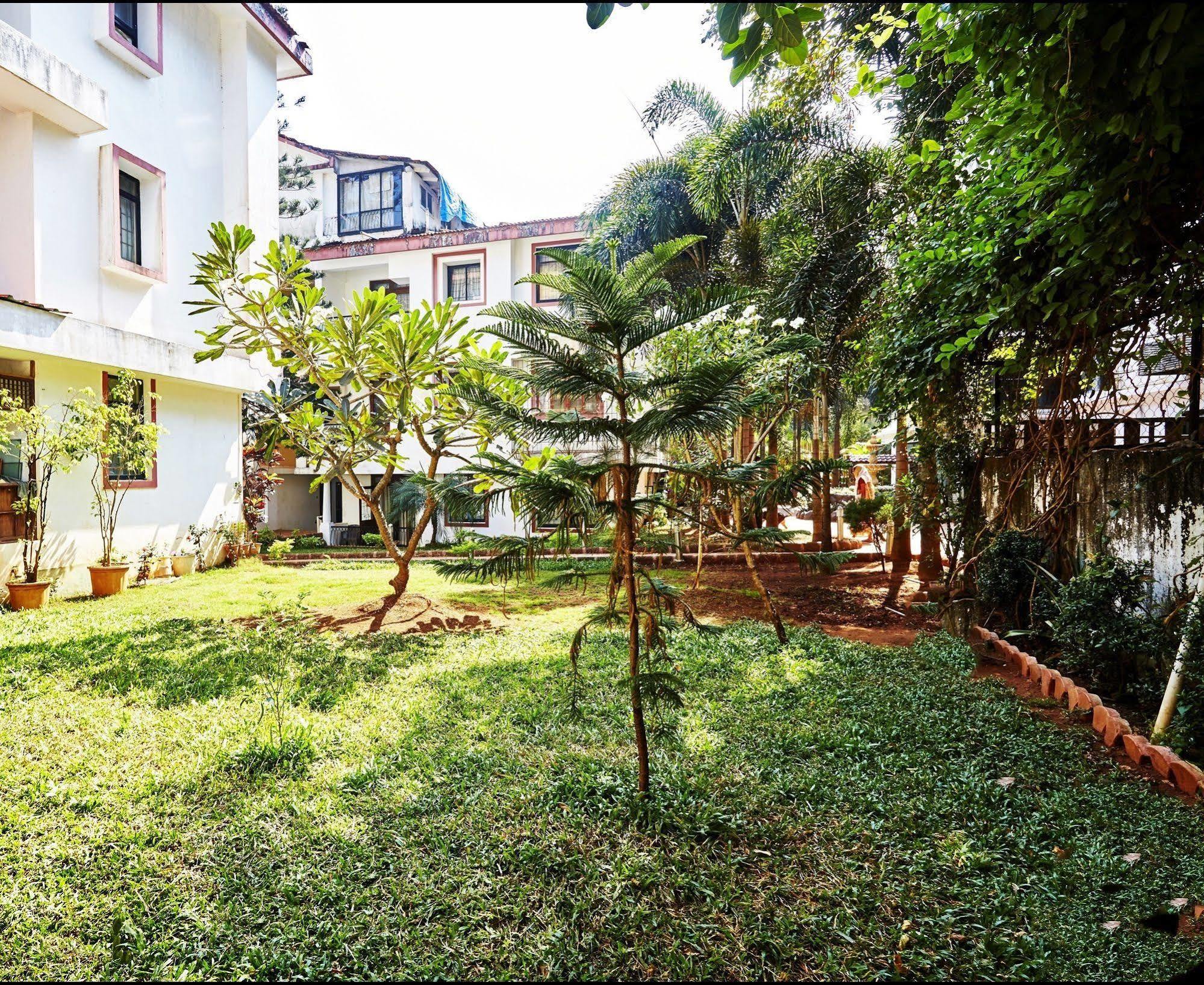Hotel Sunkissed Plaza Calangute Esterno foto